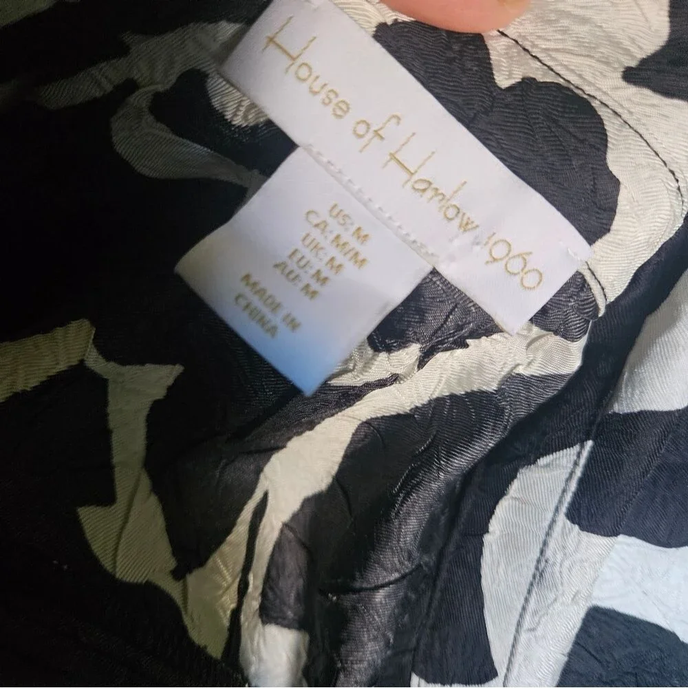 House of Harlow 1960 Geometric Print Button Down Shirt Woman's Black / White SOL - Picture 6 of 8
